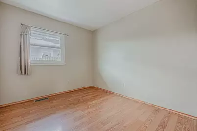 2513 20th Street, Zion, IL 60099 - Photo 7