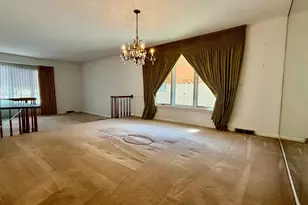 9608 S Kolin Ave, Oak Lawn, IL 60453 - Photo 5