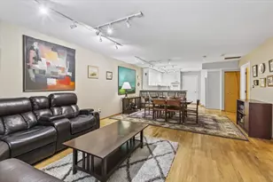 1812 S Dearborn St, Chicago, IL 60616 - Photo 5