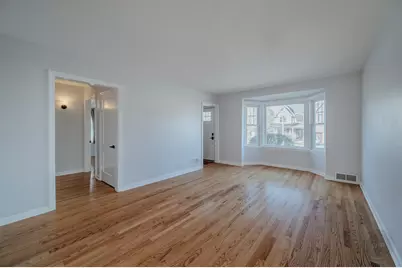 593 S Sunnyside Avenue, Elmhurst, IL 60126 - Photo 5