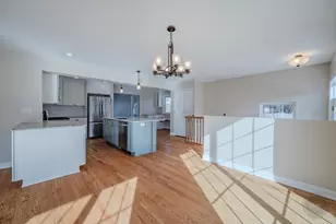 593 S Sunnyside Ave, Elmhurst, IL 60126 - Photo 13