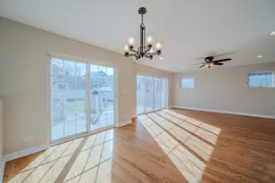 593 S Sunnyside Ave, Elmhurst, IL 60126 - Photo 17