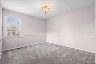 1260 Cranbrook Dr, Schaumburg, IL 60193 - Photo 19