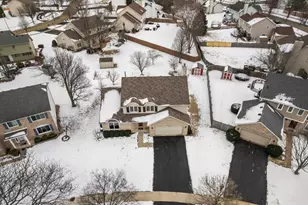 13 Callery Ct, Bolingbrook, IL 60490 - Photo 33