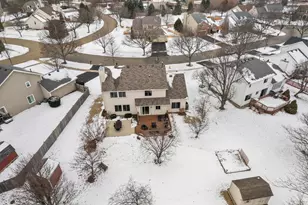 13 Callery Ct, Bolingbrook, IL 60490 - Photo 37