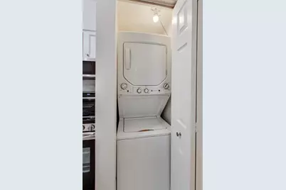 1 W Oak Avenue #C1, La Grange Park, IL 60526 - Photo 15