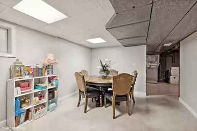 2S630 Avenue Chateaux East, Oak Brook, IL 60523 - Photo 33