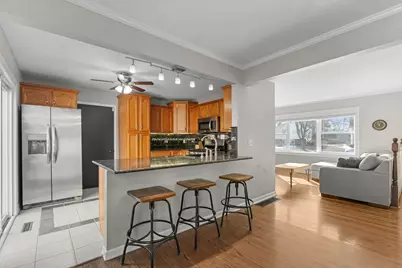 228 Wellington Drive, Crystal Lake, IL 60014 - Photo 13