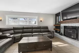 228 Wellington Dr, Crystal Lake, IL 60014 - Photo 27