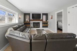 228 Wellington Dr, Crystal Lake, IL 60014 - Photo 31