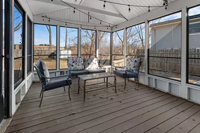 228 Wellington Drive, Crystal Lake, IL 60014 - Photo 33