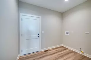 1074 Freedom Rd, Elburn, IL 60119 - Photo 17