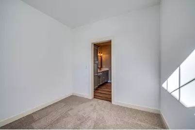 1074 Freedom Road, Elburn, IL 60119 - Photo 15