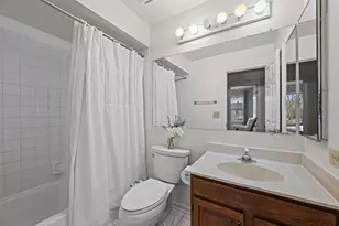 2806 N Stanford Dr, Arlington Heights, IL 60004 - Photo 17