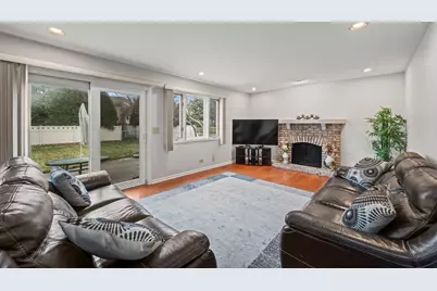 2806 N Stanford Drive, Arlington Heights, IL 60004 - Photo 9