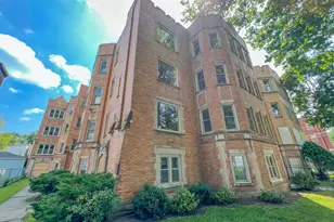 7951 S Muskegon Ave, Chicago, IL 60617 - Photo 1