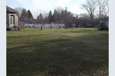 551 N 6th. Avenue, Addison, IL 60101 - Photo 1