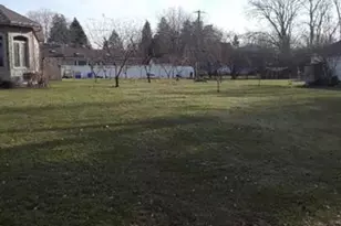 551 N 6th Ave, Addison, IL 60101 - Photo 1