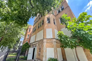 7959 S Muskegon Ave, Chicago, IL 60617 - Photo 1