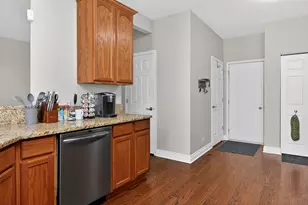 18104 Lake Shore Dr, Orland Park, IL 60467 - Photo 7