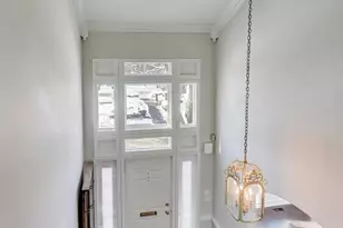 5937 N Sauganash Ln, Chicago, IL 60646 - Photo 7