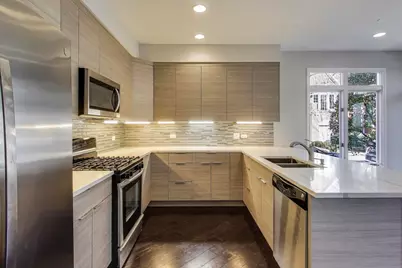 5937 N Sauganash Lane, Chicago, IL 60646 - Photo 13