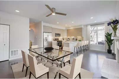 5937 N Sauganash Lane, Chicago, IL 60646 - Photo 9