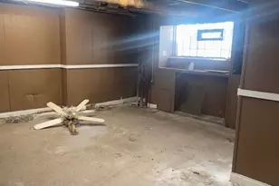 1473 W 77th St, Chicago, IL 60620 - Photo 9