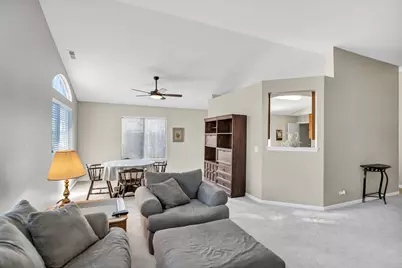 1633 Fredericksburg Lane #1633, Aurora, IL 60503 - Photo 5