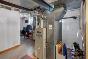 17617 Burnham Ave, Thornton, IL 60476 - Photo 13