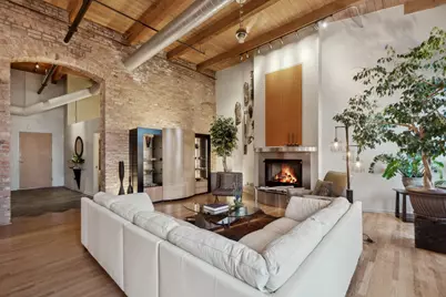 525 W Superior Street #626, Chicago, IL 60654 - Photo 5