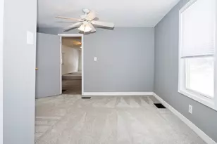 300 E South St, Atlanta, IL 61723 - Photo 31