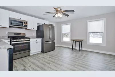 300 E South Street, Atlanta, IL 61723 - Photo 11