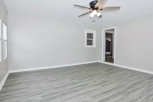 300 E South St, Atlanta, IL 61723 - Photo 9