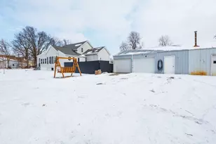 300 E South St, Atlanta, IL 61723 - Photo 47