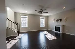 2534 Huntleigh Ln, Woodridge, IL 60517 - Photo 11