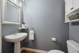 422 Pennsylvania Way, Oak Park, IL 60302 - Photo 9