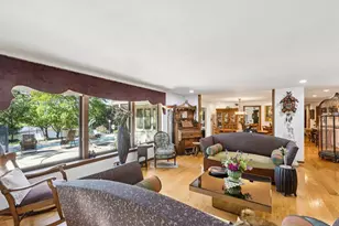 1090 Roselle Rd, Inverness, IL 60067 - Photo 9