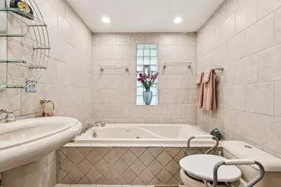 1090 Roselle Road, Inverness, IL 60067 - Photo 33