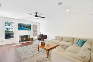 25 Harborside Way, Hawthorn Woods, IL 60047 - Photo 9