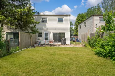 381 N 4th Avenue #B, Des Plaines, IL 60016 - Photo 17