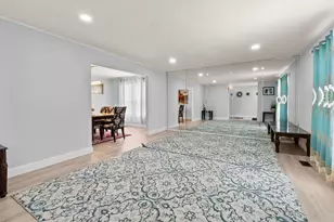 1767 Hemlock Dr, Glendale Heights, IL 60139 - Photo 3