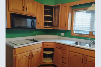 708 E St. Louis Street, West Frankfort, IL 62896 - Photo 3