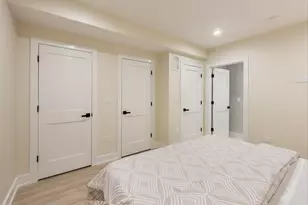 4240 N McVicker Ave, Chicago, IL 60634 - Photo 21