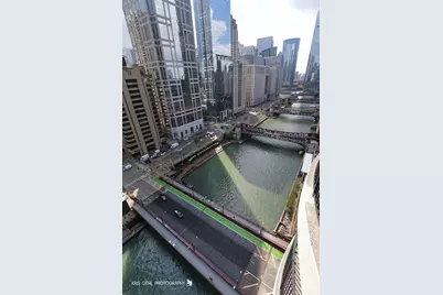 300 N State Street #2212, Chicago, IL 60654 - Photo 15