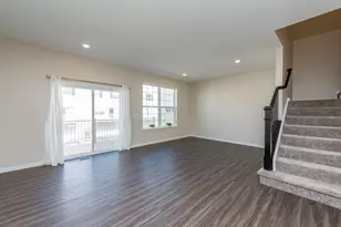 804 Neubauer Circle, Lindenhurst, IL 60046 - Photo 5