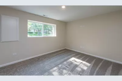 804 Neubauer Circle, Lindenhurst, IL 60046 - Photo 23