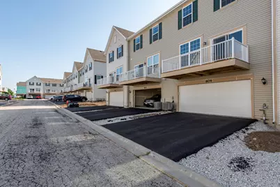 804 Neubauer Circle, Lindenhurst, IL 60046 - Photo 29