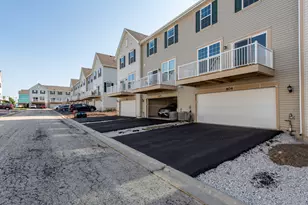 804 Neubauer Circle, Lindenhurst, IL 60046 - Photo 29