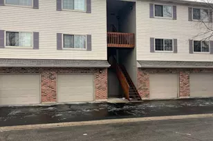 612 Buckskin Ln, Carpentersville, IL 60110 - Photo 1